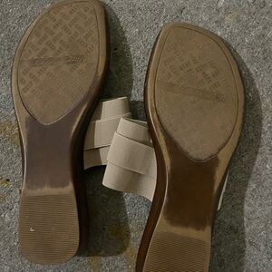 Elegant Beige Women's Sandals